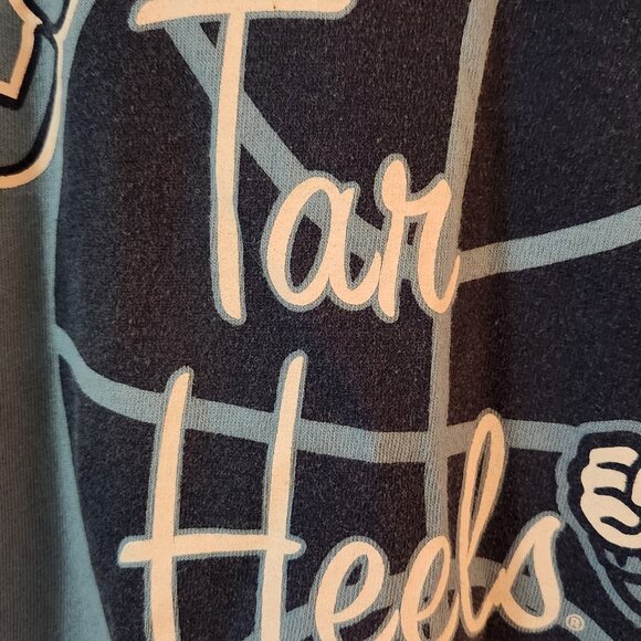 UNC Tar Heels T-Shirt Men's L Vintage Stitched Logo North Carolina Retro Champs - Picture 5 of 8